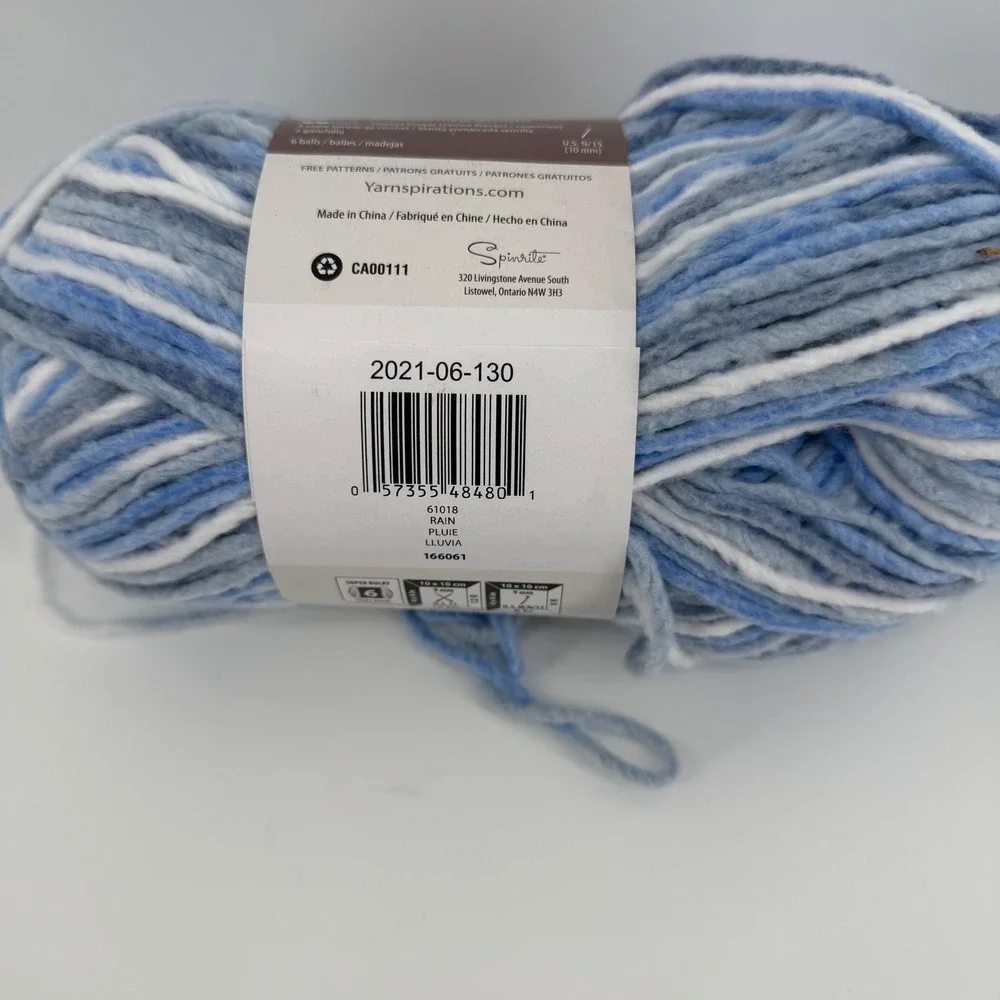 Bernat Forever Fleece Yarn Blue Mix‎ Bulky Weight 5 9.9oz 280g Knitting Crochet